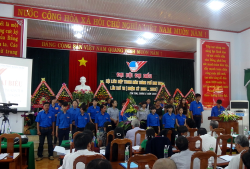 Ủy ban Hội LHTN Việt Nam thành phố Kon Tum nhiệm kỳ 2014 - 2019 ra mắt đại hội